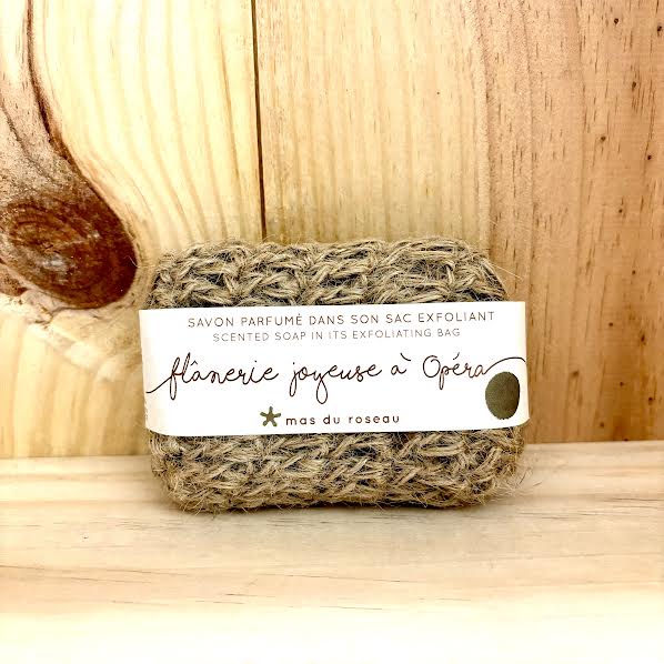 Savon Parfumé Dans Son Sac Exfoliant : Flânerie Joyeuse à l\'Opéra 90g