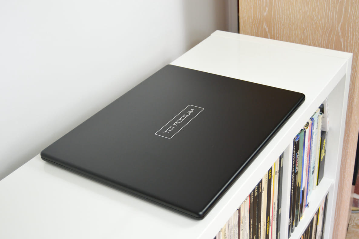 neu-hifi-basen-tci-podium