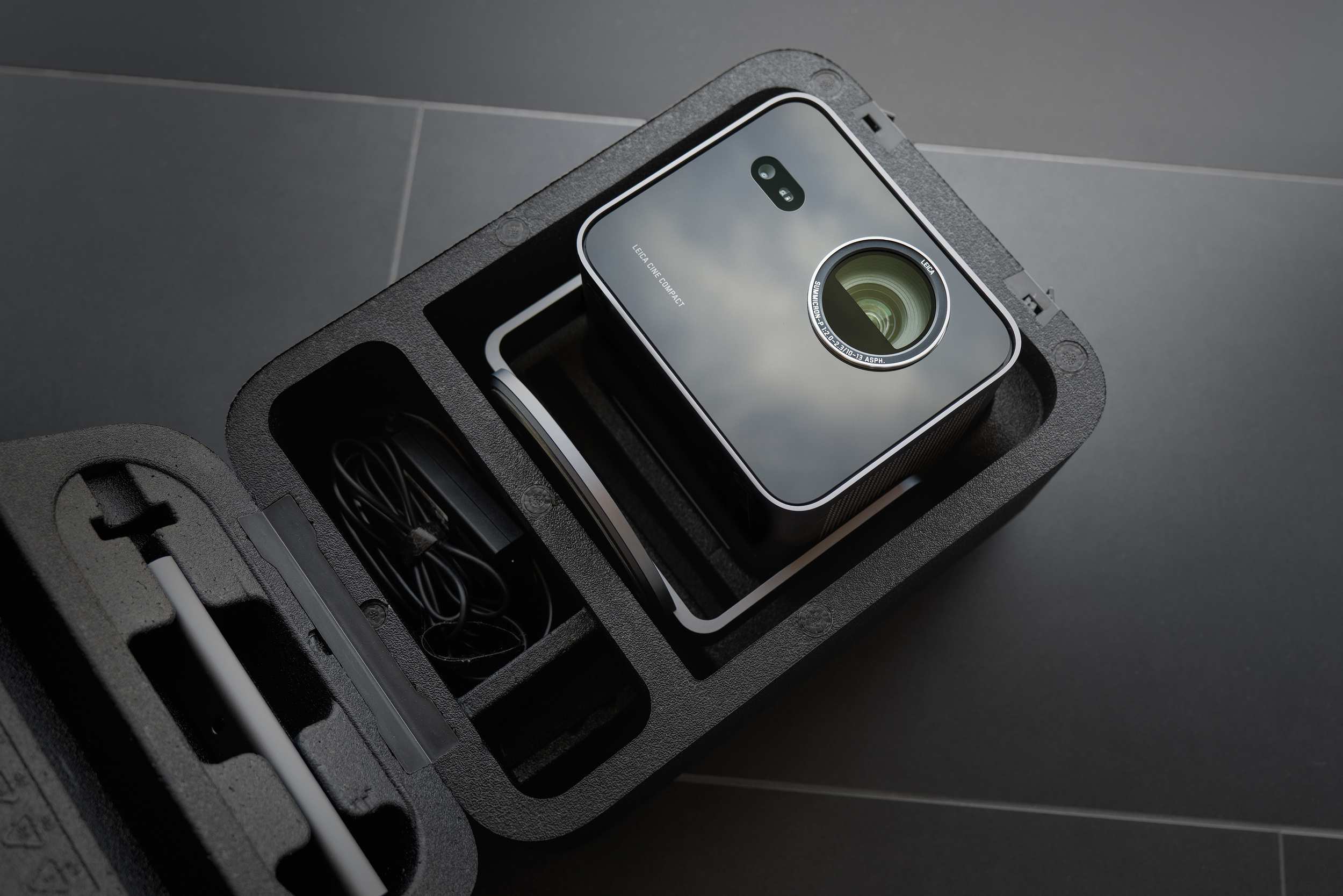 Ambient_Compact_Box-offen_3840x2560px