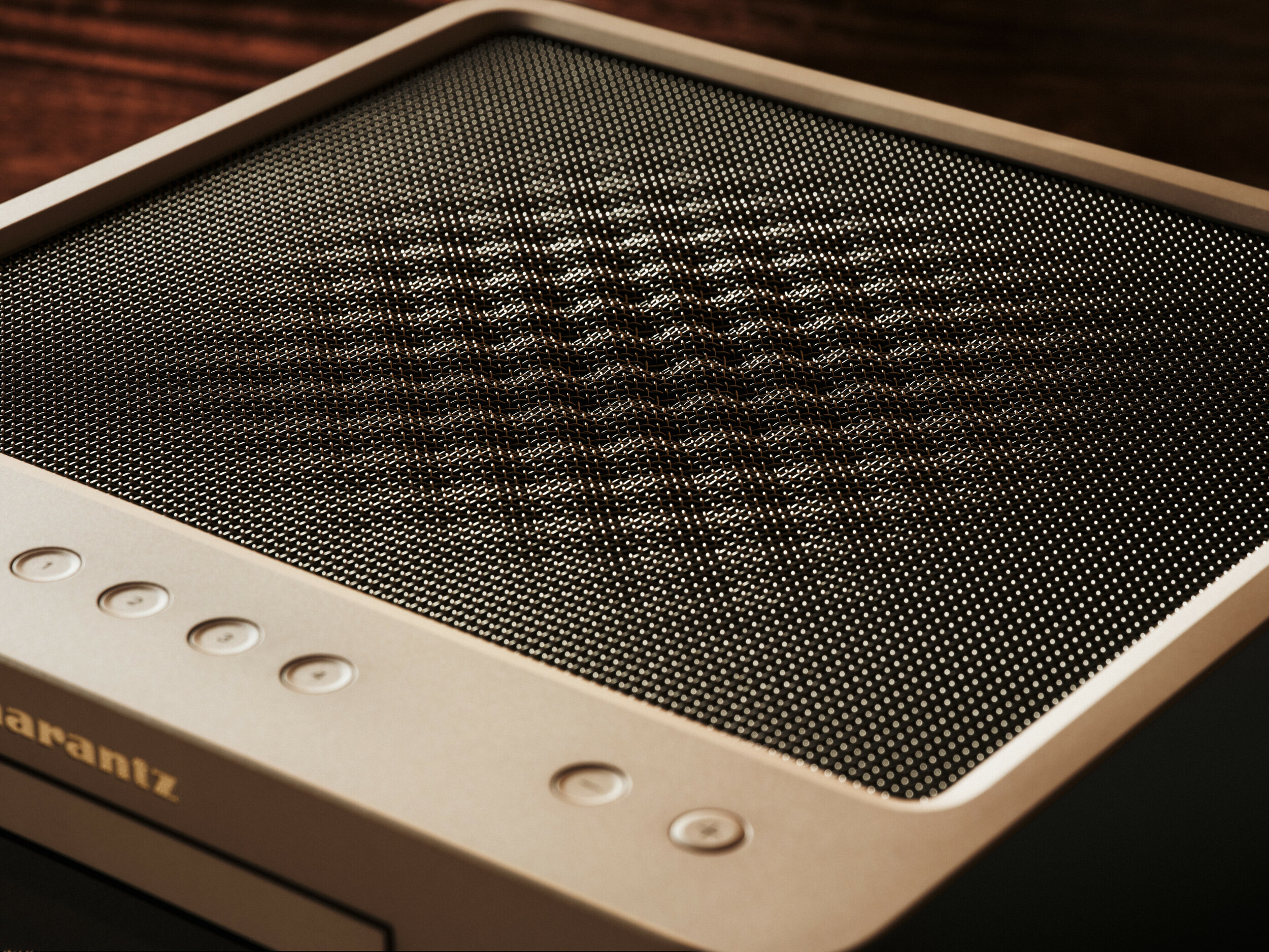 Low--Marantz - MCR 60n Champagne Gold - Beauty 4