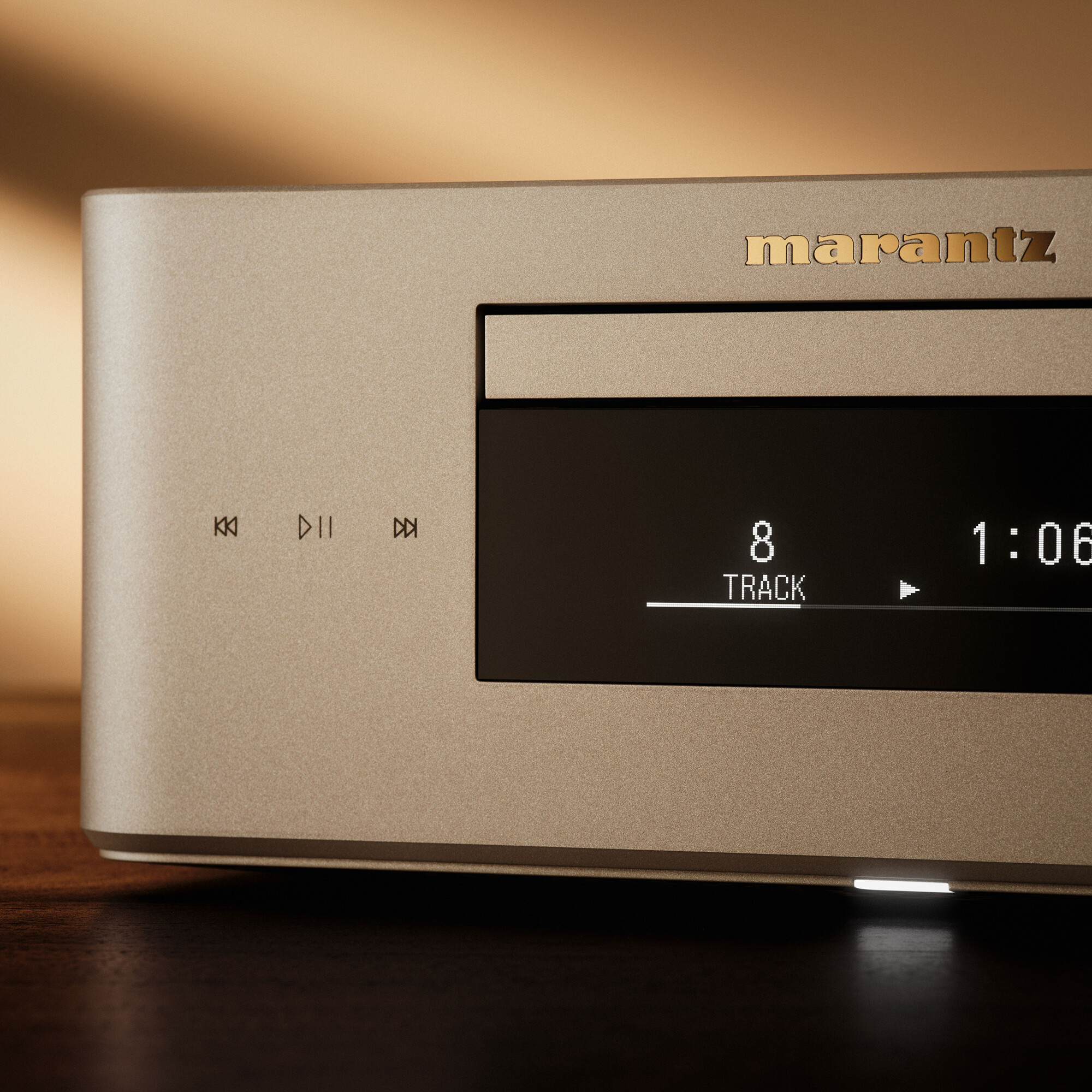 Low--Marantz - MCR 60n Champagne Gold - Beauty 5 - 1x1