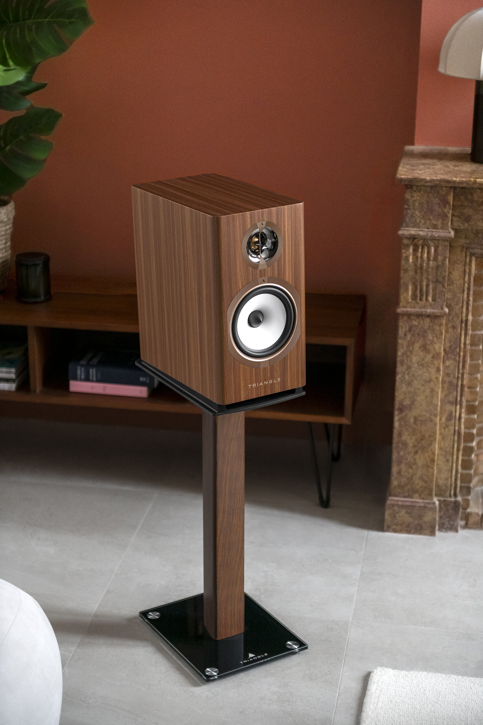 TRIANGLE-SOLSTICE-SOLS3-PICTURES-LIFESTYLE-01-TEAK