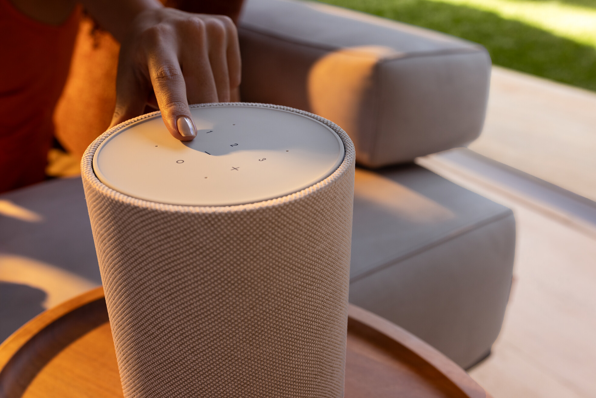low denon home 200 white lifestyle 7