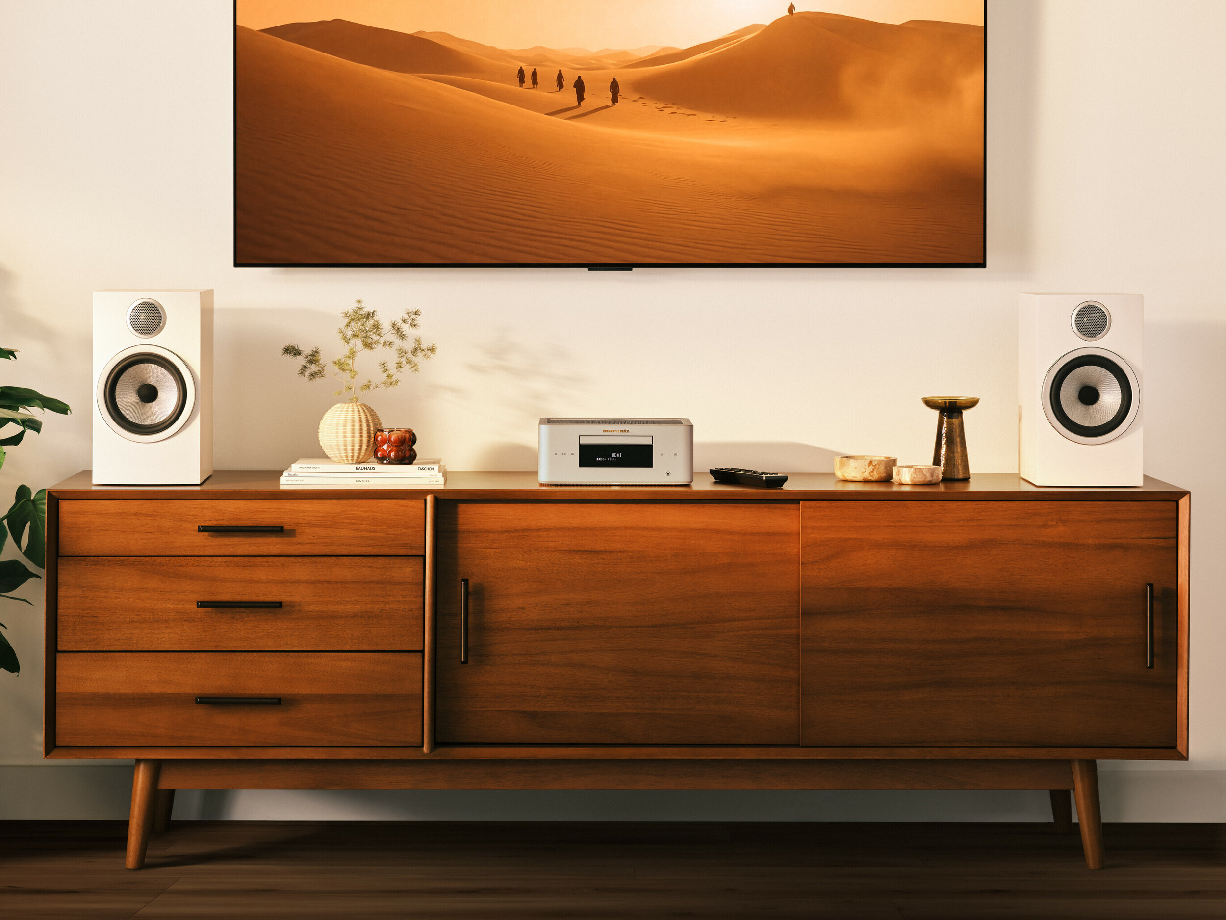 low marantz mcr 60n champagne gold lifestyle 1