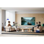 3ii_In-Situation_Wallmount_People_100