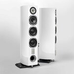 TRIANGLE_MAGELLAN_40TH_PICTURES_PACKSHOTS_CELLO_SPACE_WHITE_01
