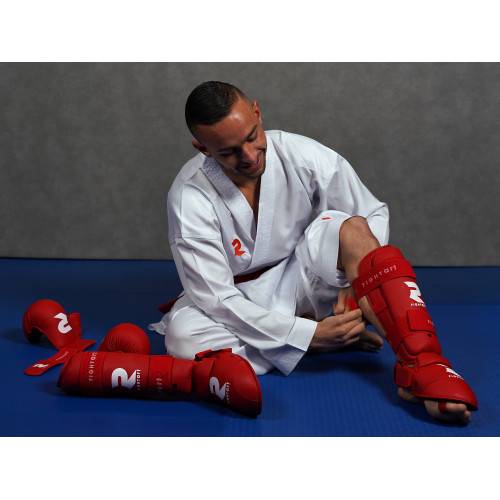 protege-tibia-et-pied-de-karate-entrainement-et-competition-modele-rouge
