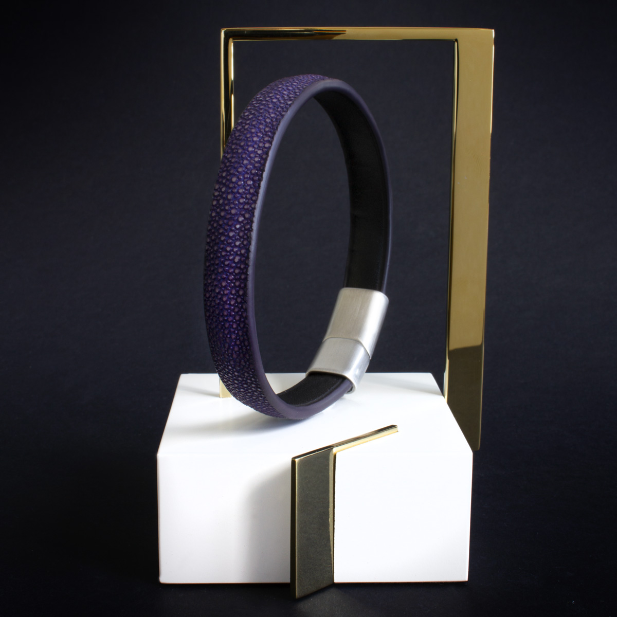 Crivellaro-bracelet-galuchat-violet-2