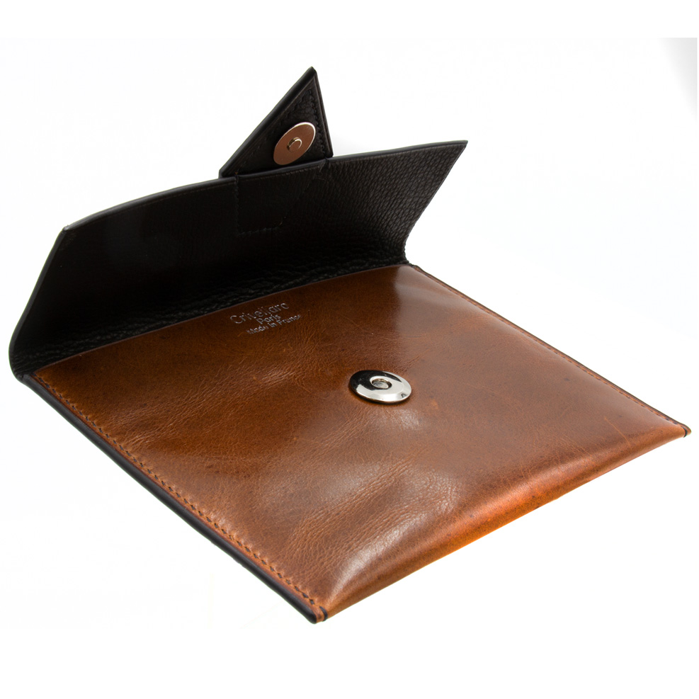 Crivellaro-Porte-Passeport-Marron-Vielli-Noir-4