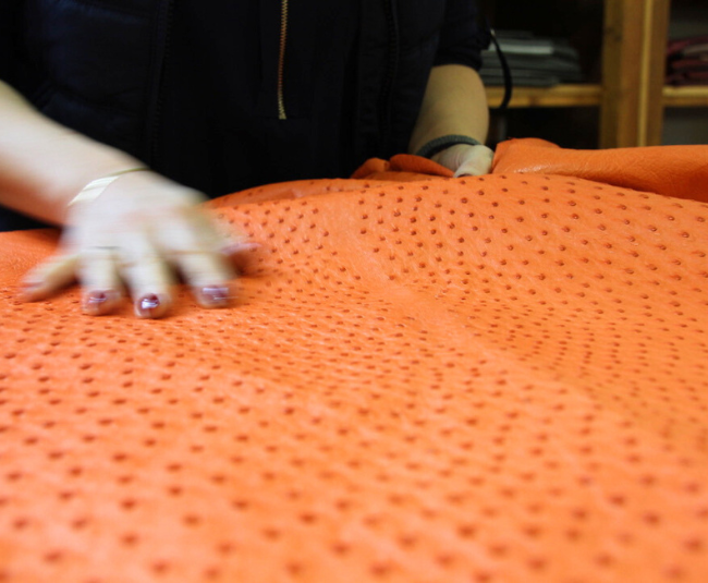 crivellaro upcycling cuir luxe artisanal cuir autruche article
