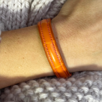 Bracelet-Couture-Croco-Orange-Rose-Poignet