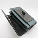 Portefeuille compact cuir turquoise croco noir interieur Crivellaro-Paris
