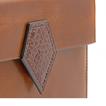 Crivellaro-Porte-Passeport-Marron-Vielli-Noir-2
