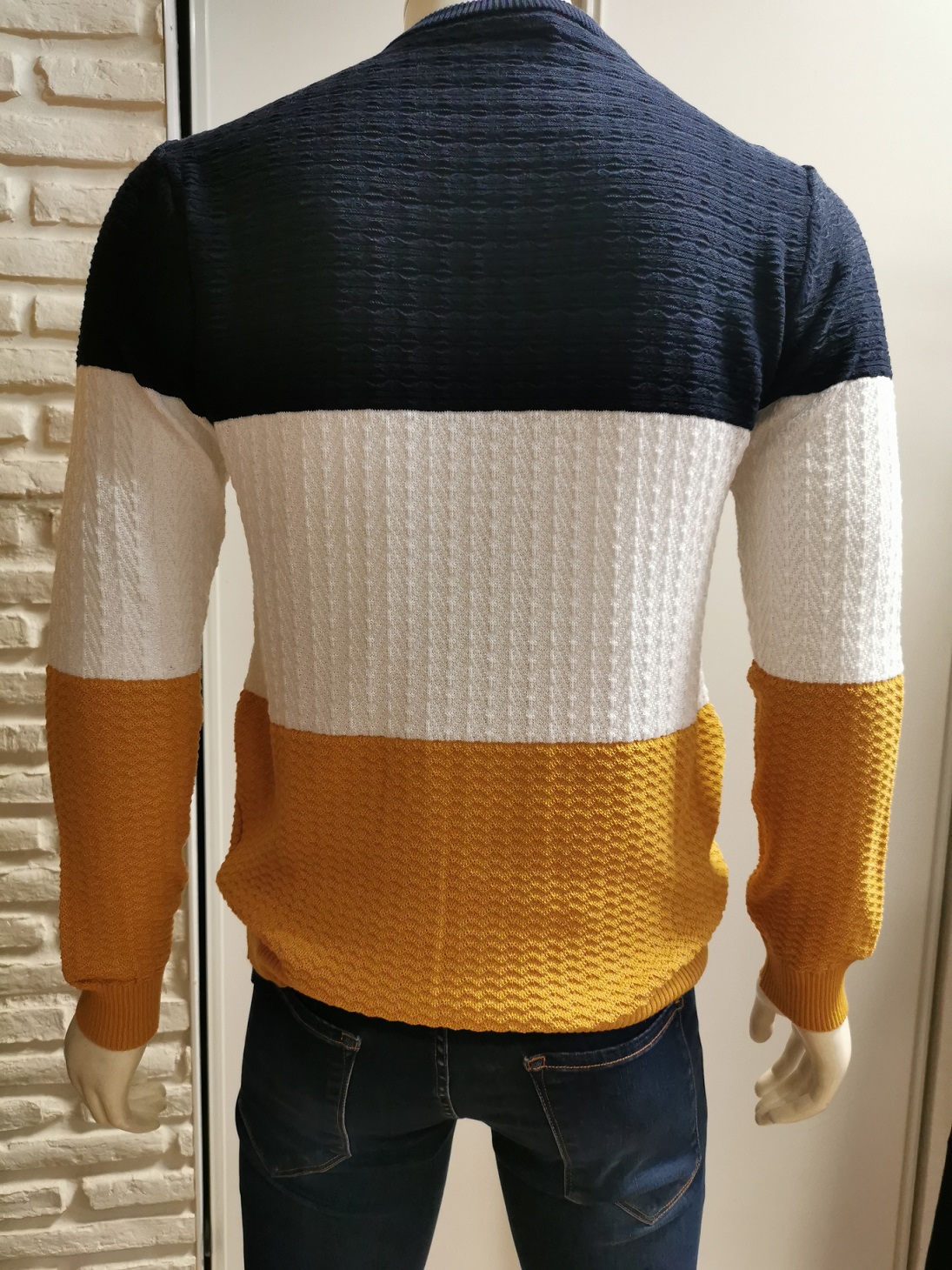 Pull rayé jaune et noir homme hot sale