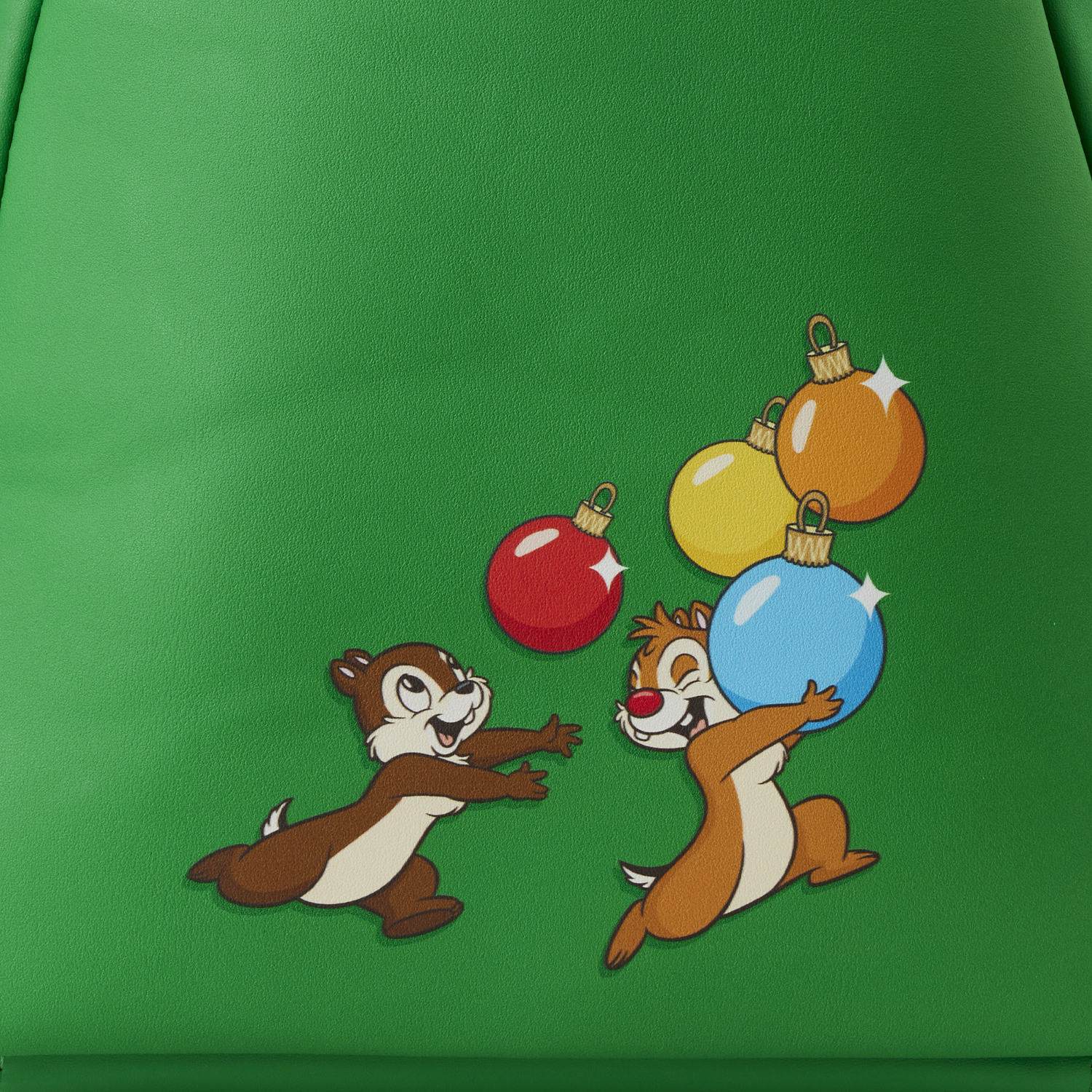 WDBK2772-LFDISNEYCHIPANDDALETREEORNAMENTFIGURALBACKPACK0166DETAIL