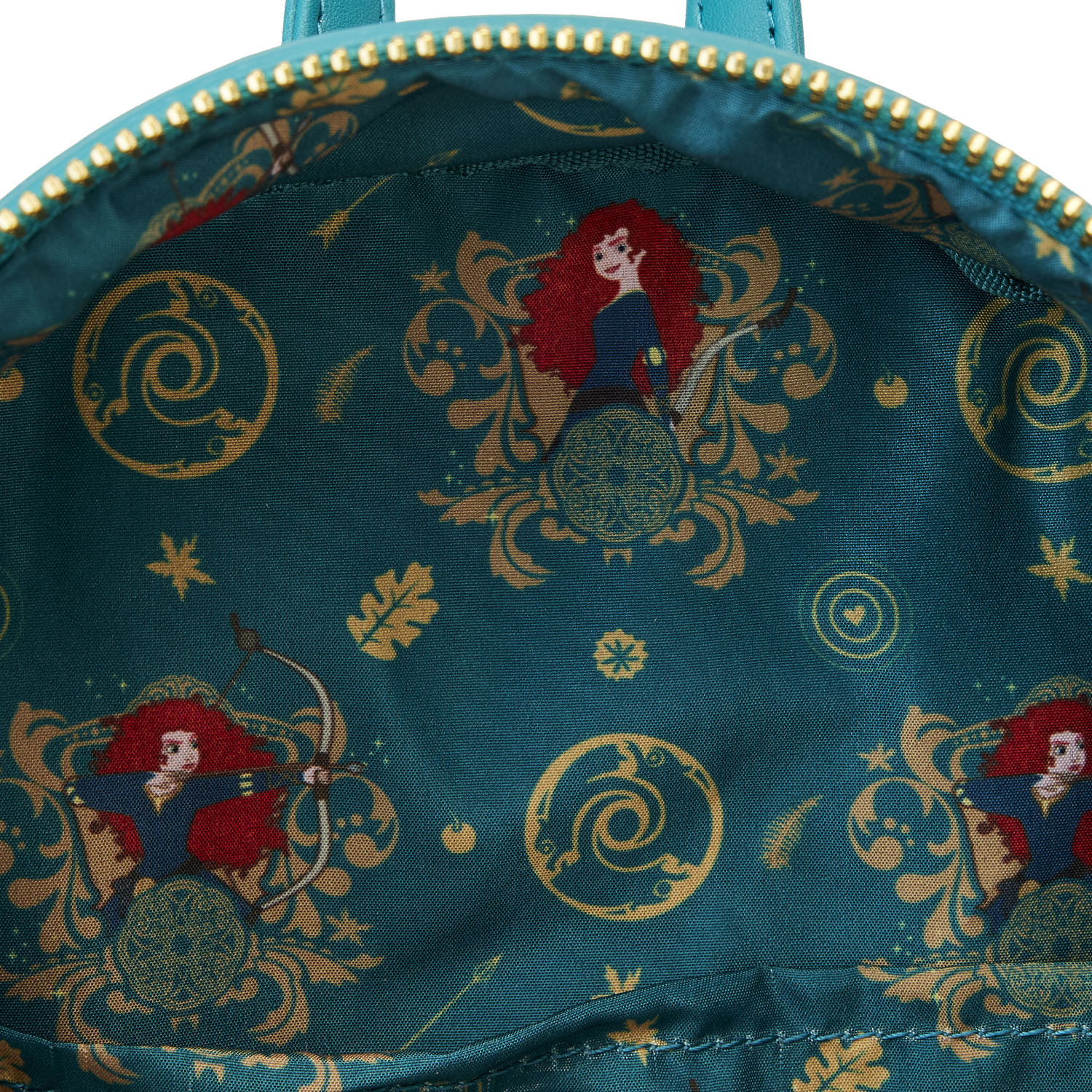 WDBK2963-LFDISNEYMERIDAPRINCESSSCENEMINIBACKPACK0649INSIDE