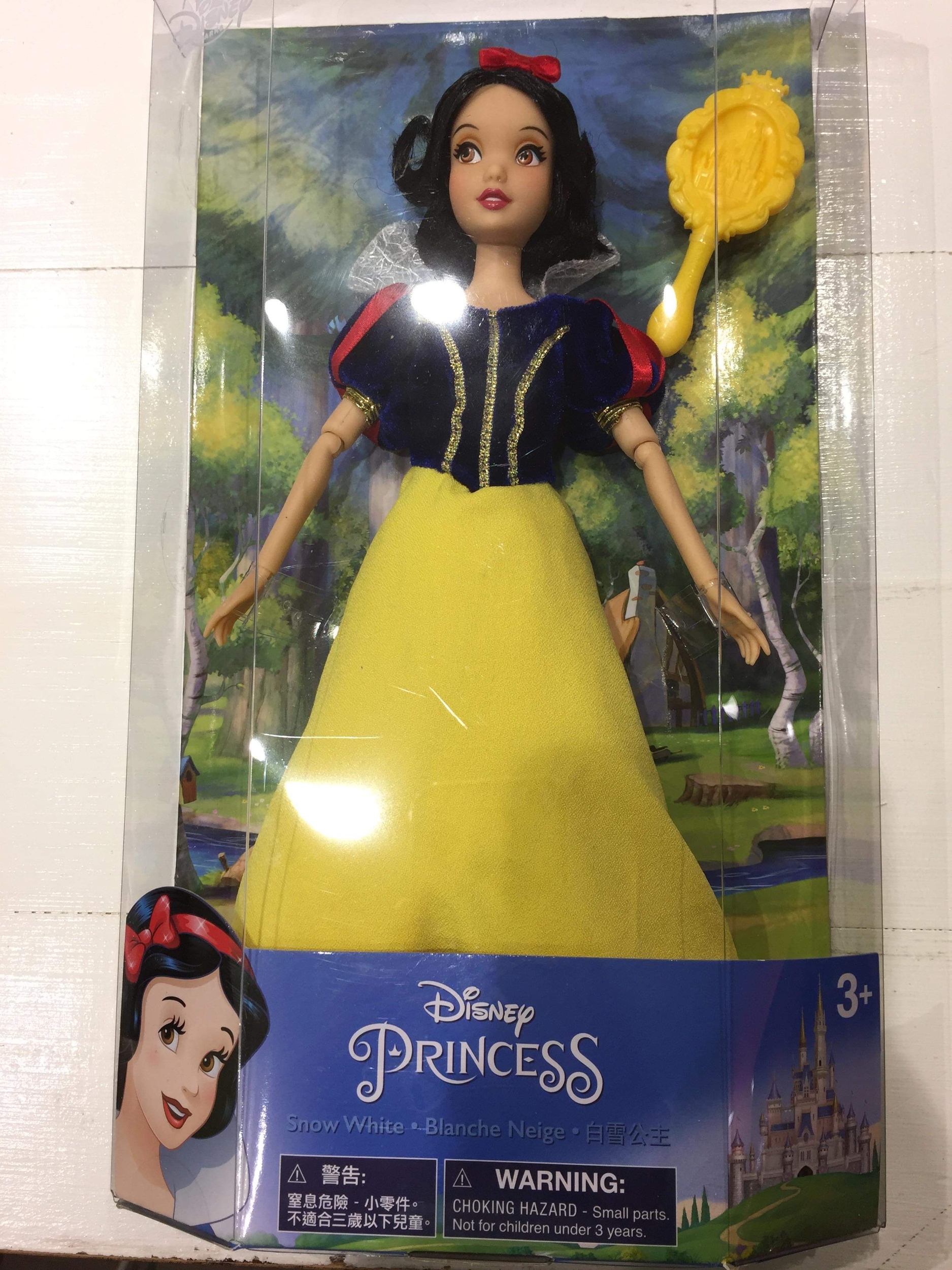 blanche neige poupee