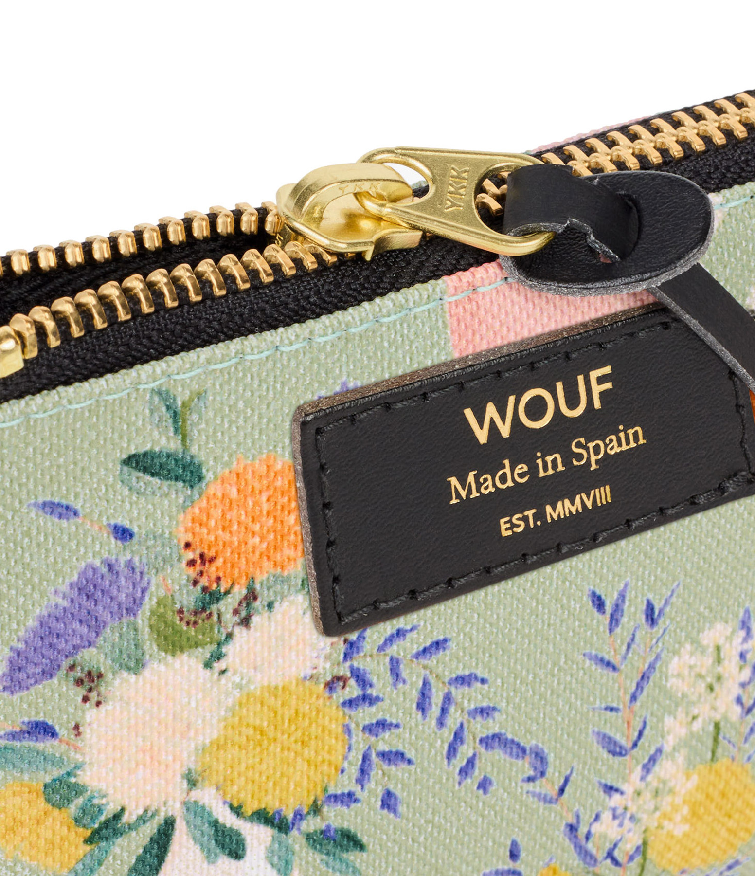 wouf-small-pouch-aida-label