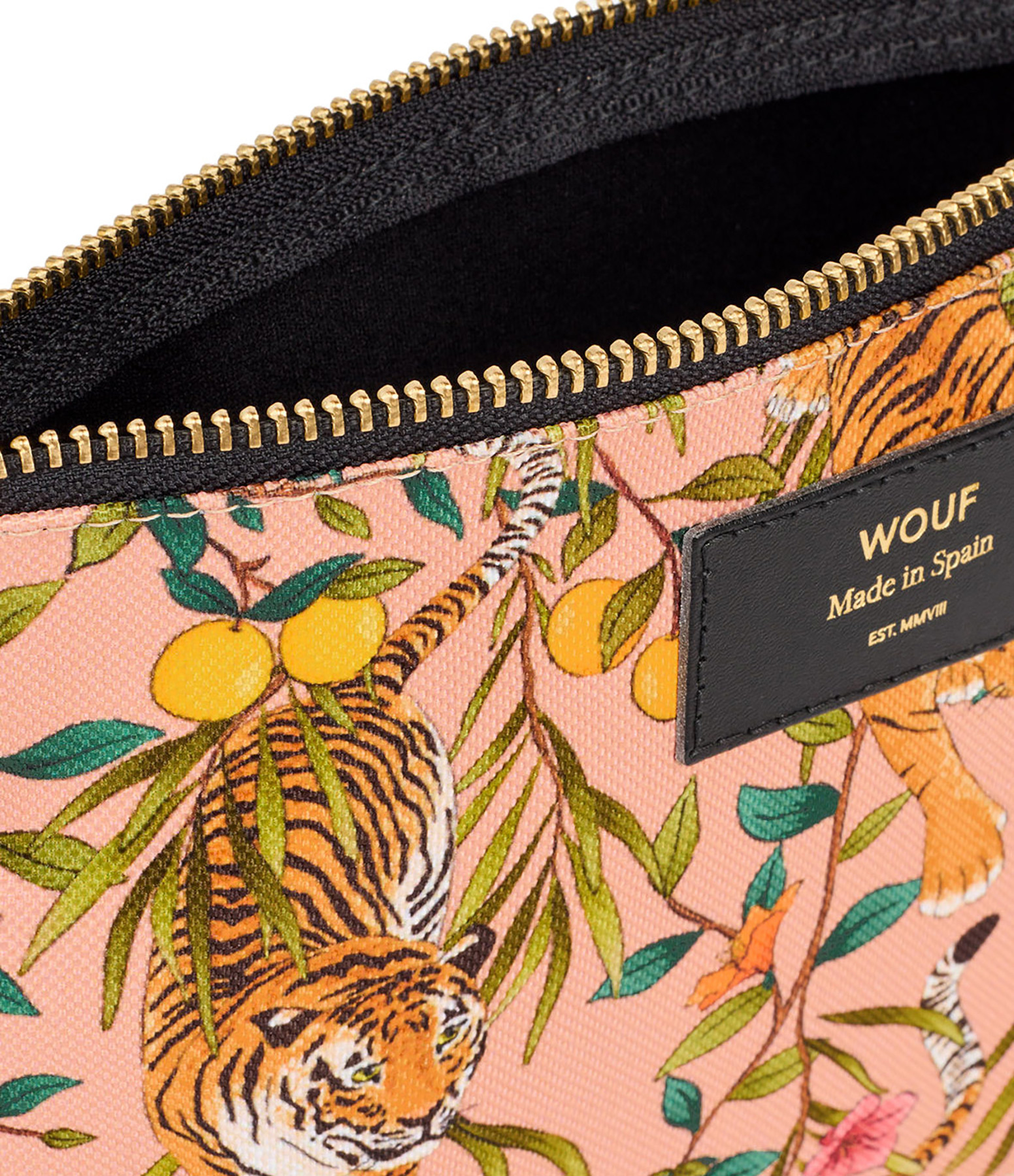wouf-large-pouch-bengala-detail