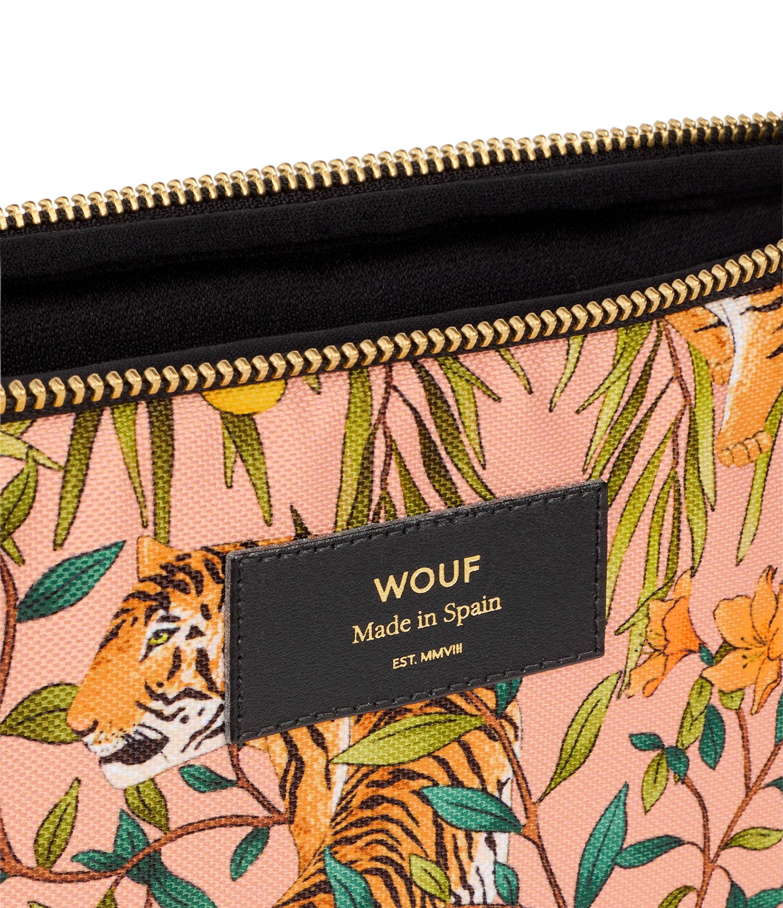 wouf-15-laptop-sleeve-bengala-label