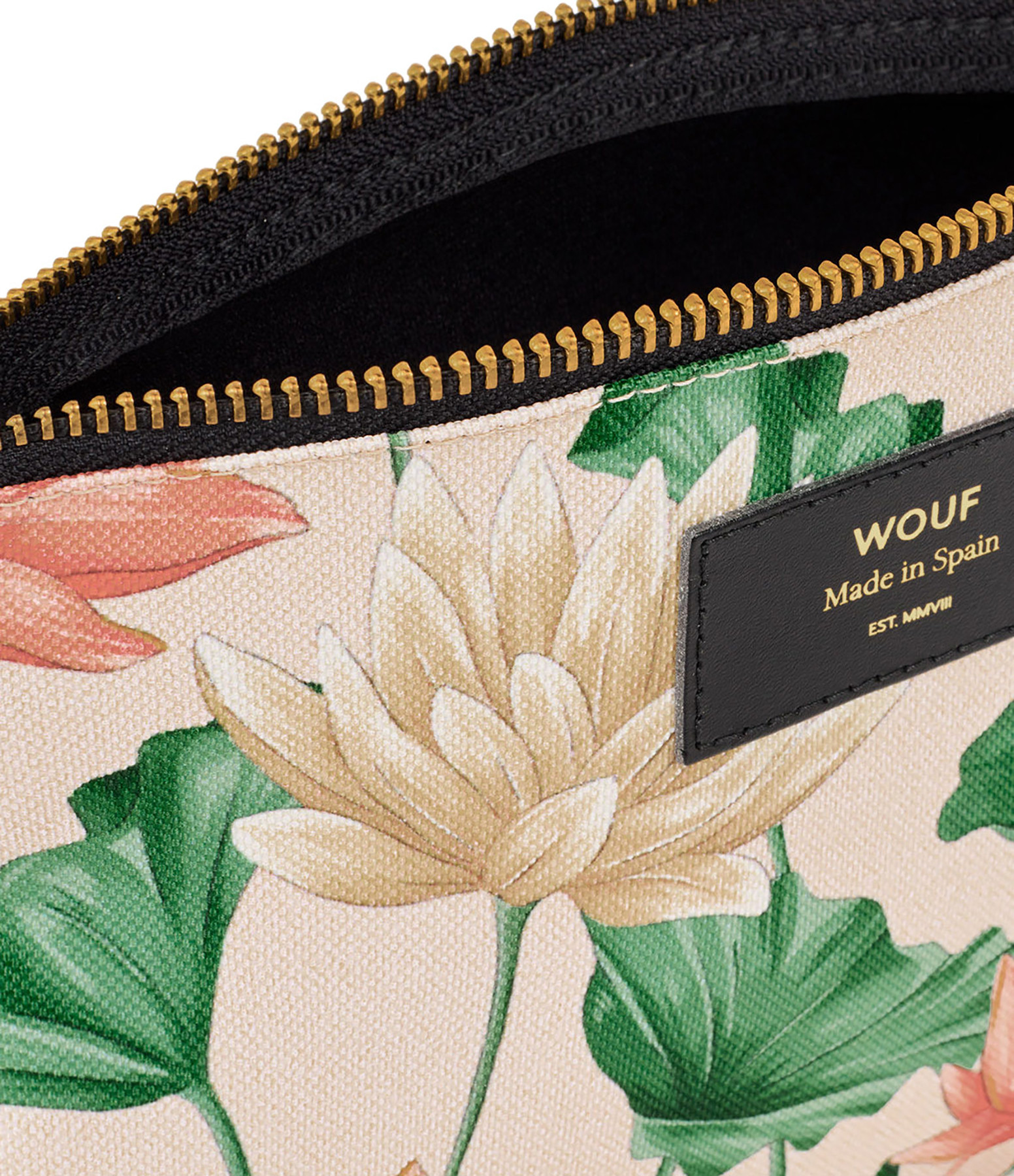 wouf-large-pouch-lotus-detail