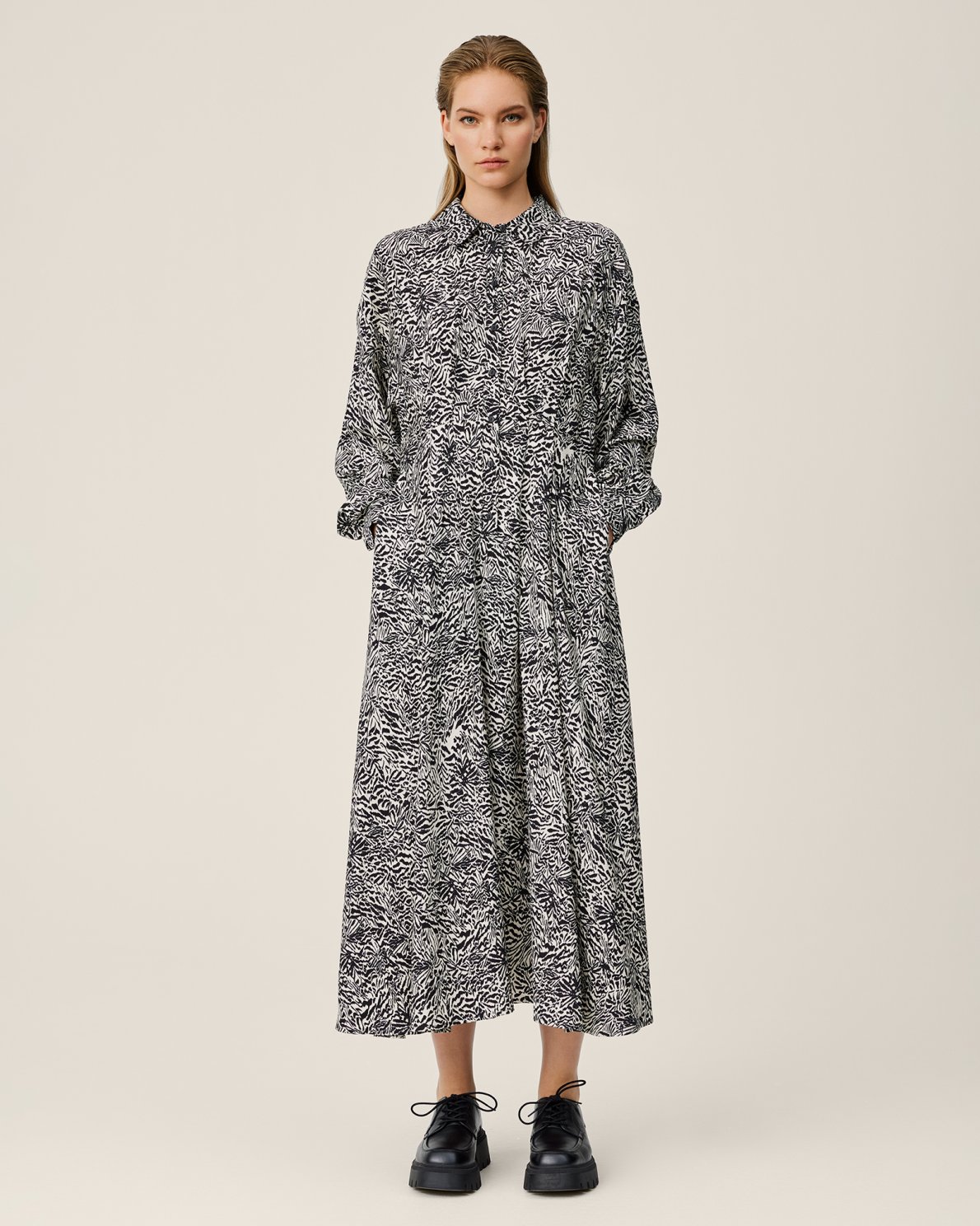 msch-copenhagen-mschamabella-long-dress-aop_1190x1488c