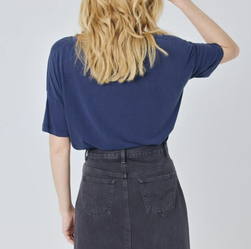 tshirt_francesca_navy_4