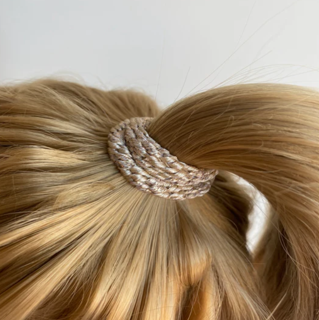 Kknekki_taupe_glitter_2