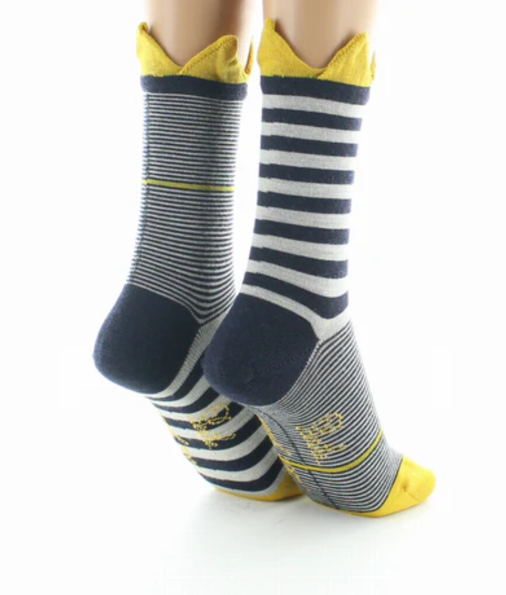 CHAUSSETTES_COURONNE_JAUNE_4