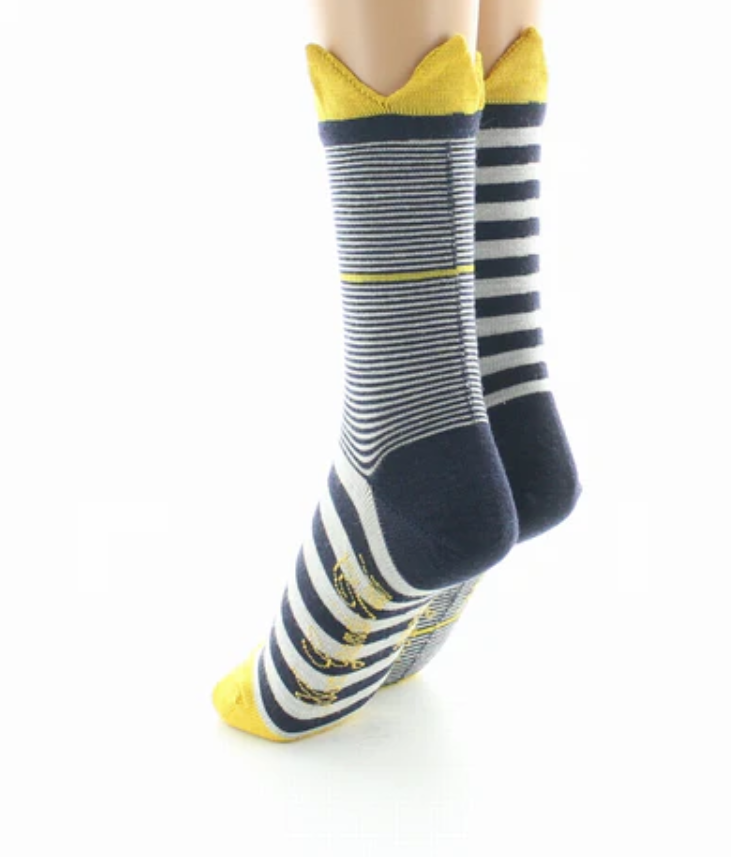 CHAUSSETTES_COURONNE_JAUNE_3