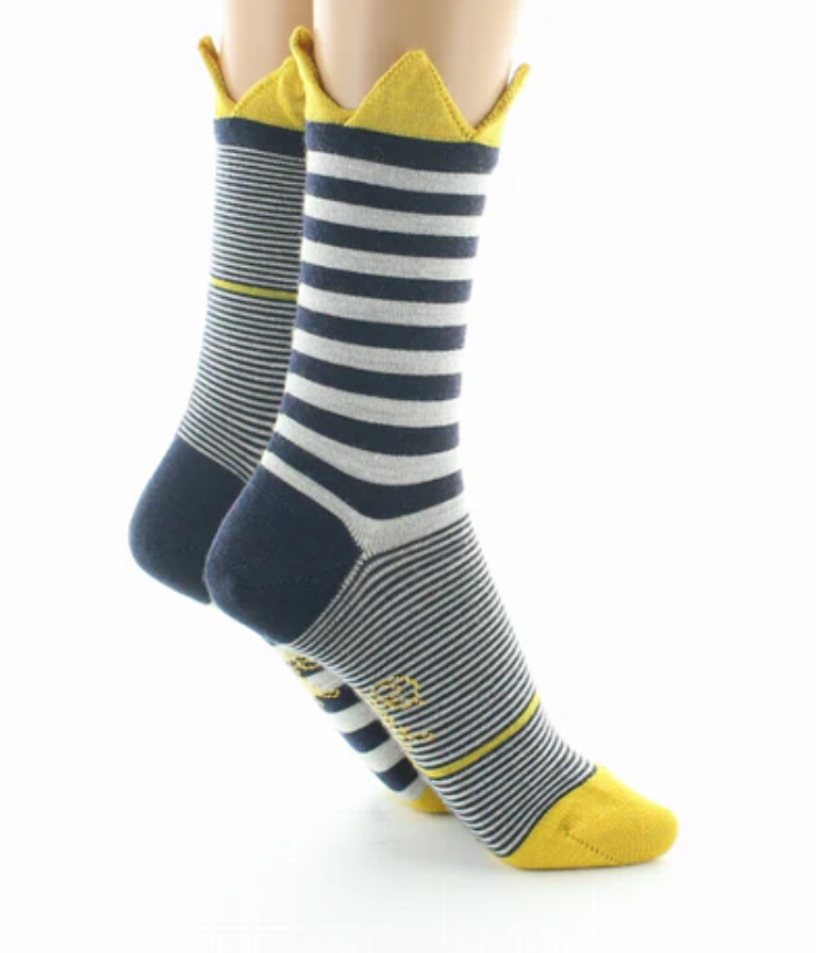 CHAUSSETTES_COURONNE_JAUNE_5