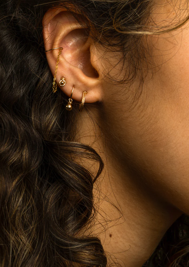 faux-piercing-simple-chaine-2