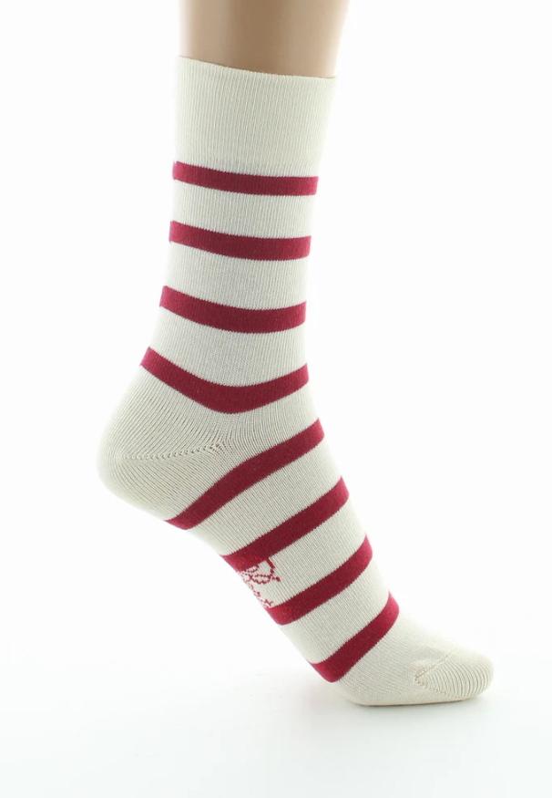 chaussettes-ecru-reyures-rouges-2