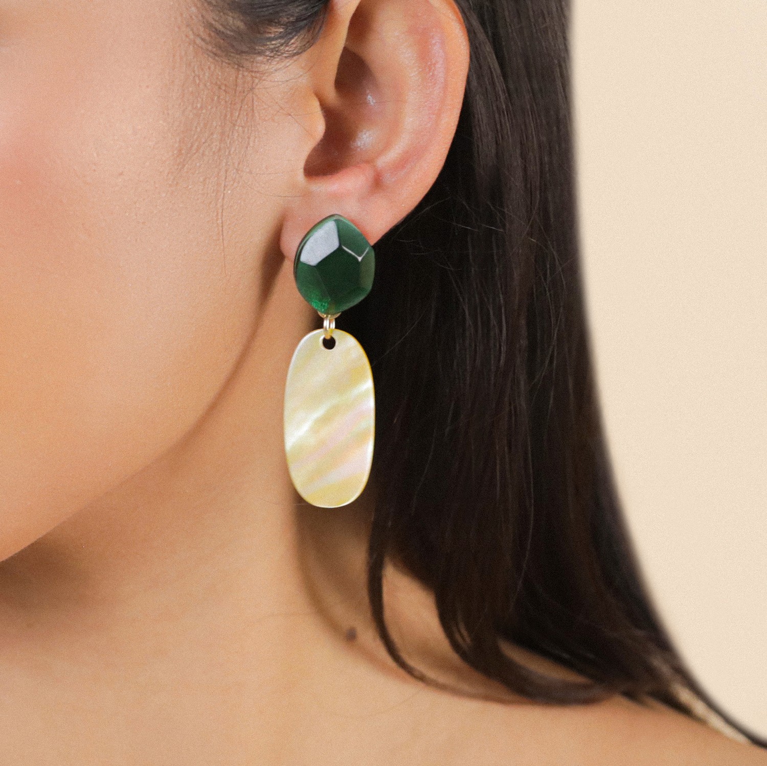 boucles-oreilles-emeraude-et-nacres-izmir-nature-bijoux-2