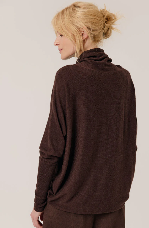 pull-trinidad-marron-artlove-4