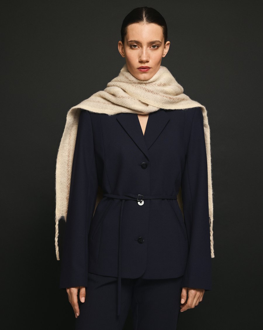 msch-copenhagen-mschfreylia-straight-blazer_900x1126c (4)