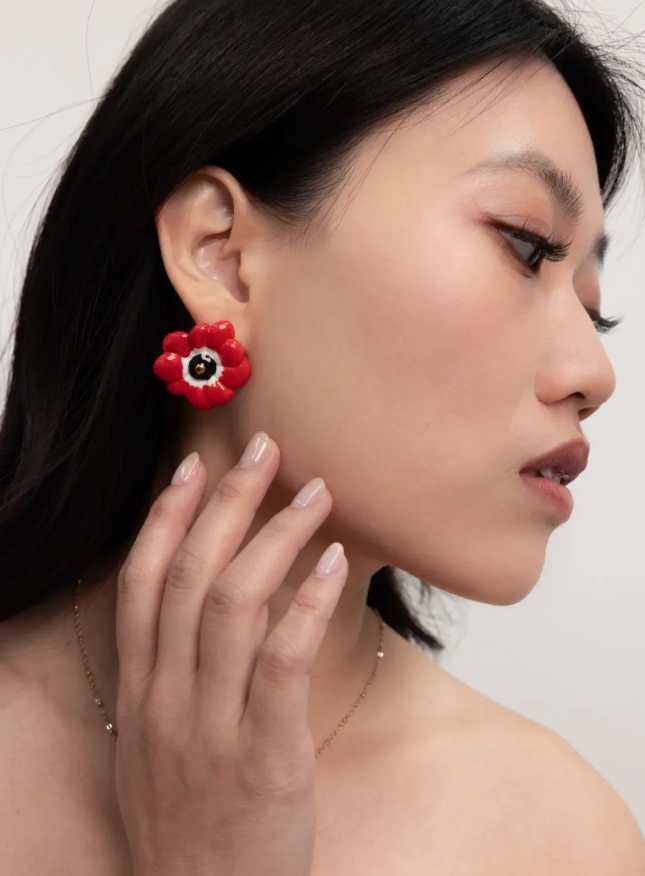 puces-d-oreilles-anemone-rouge-2.jpg
