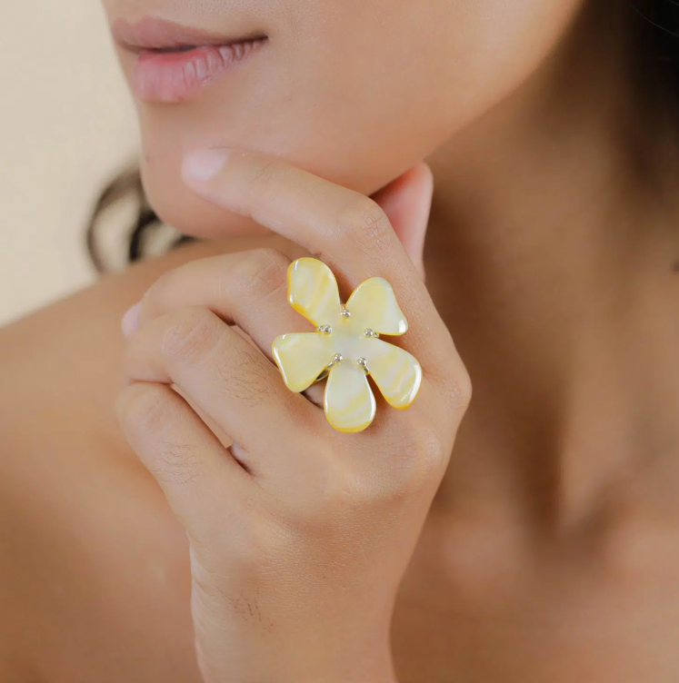 bague fleur nacre fioria nature 3