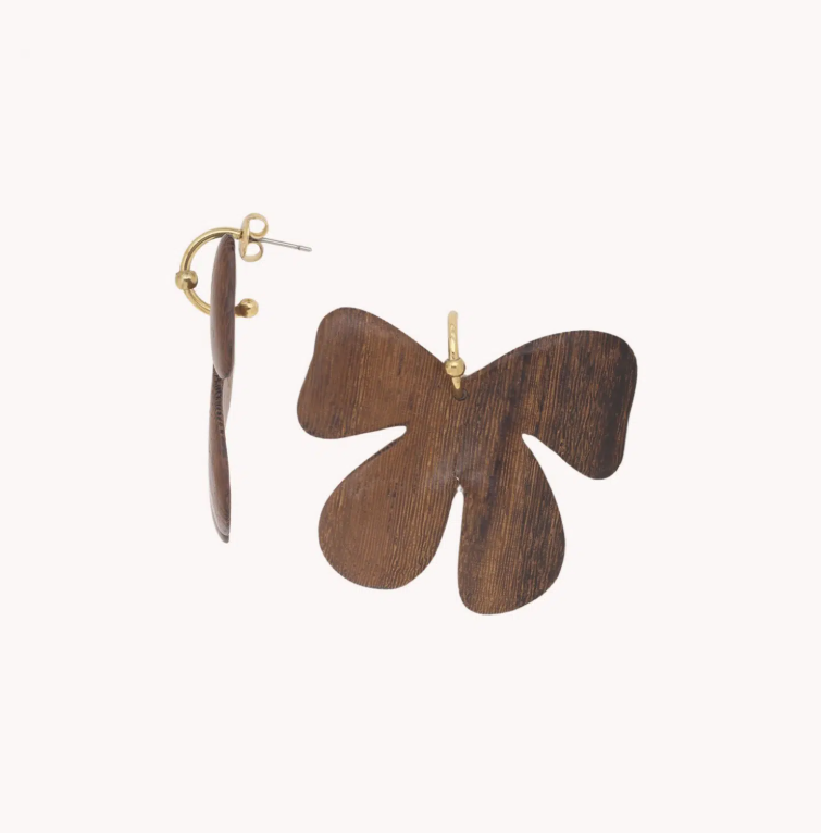 Boucles d\'oreilles mini créoles fleur bois de roblès - Fioria