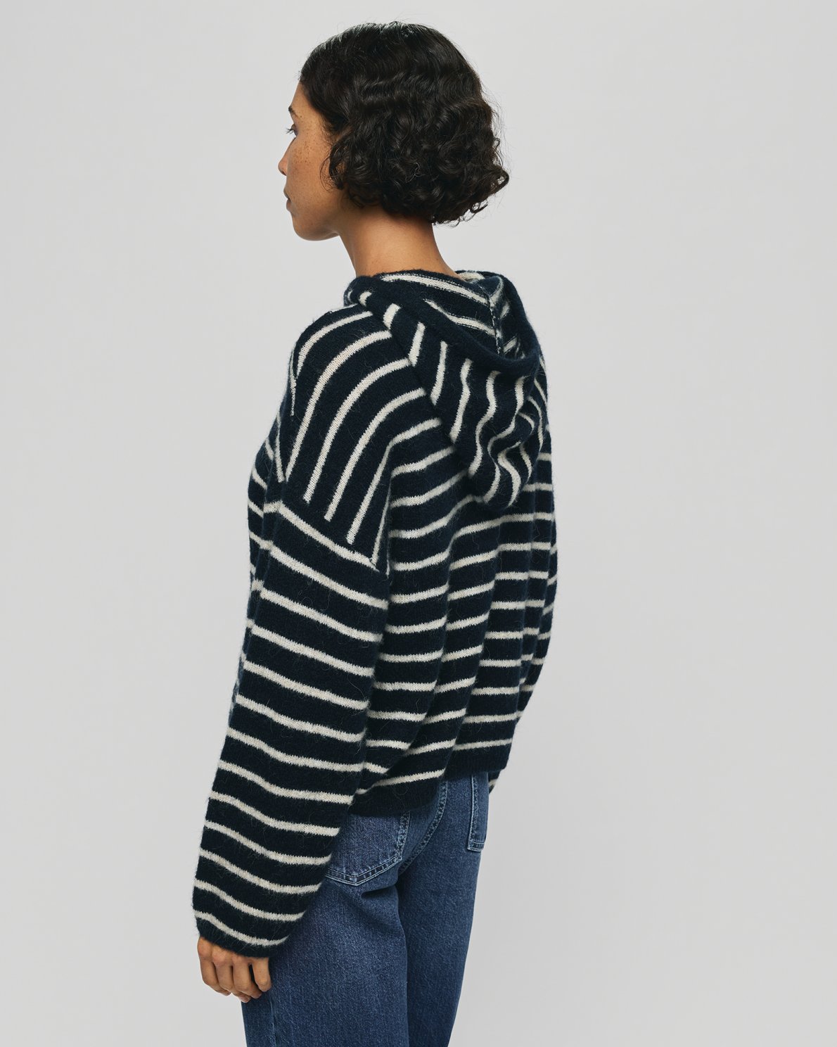 msch-copenhagen-mschjinie-hope-zip-cardigan-stp_1190x1488c (1)
