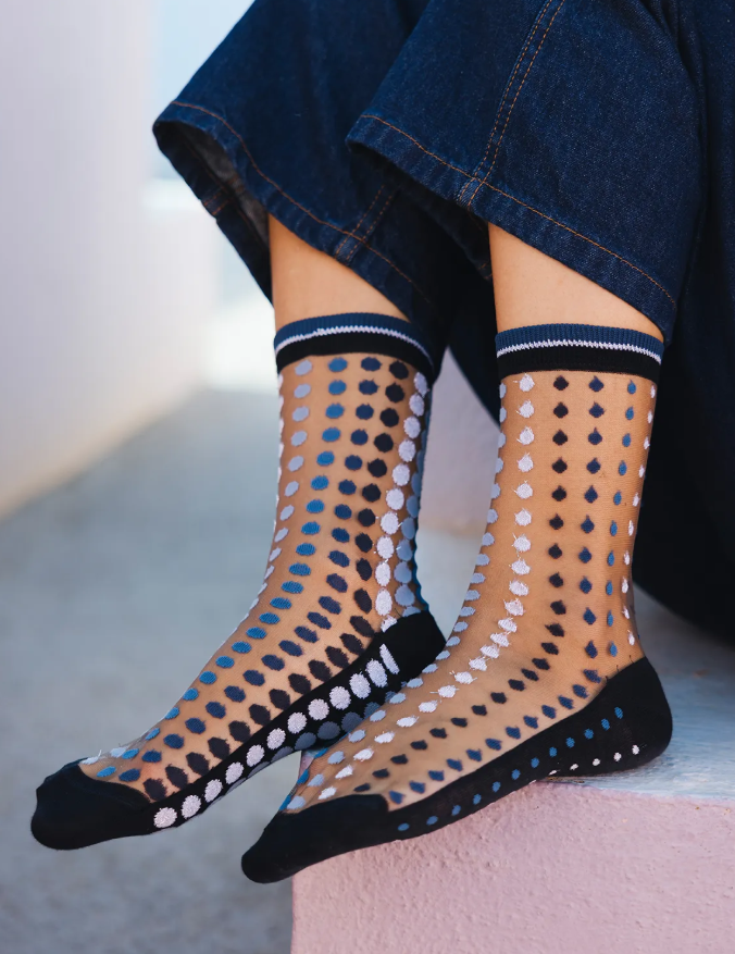 chaussettes vetrata bleue atelier saint eustache 2