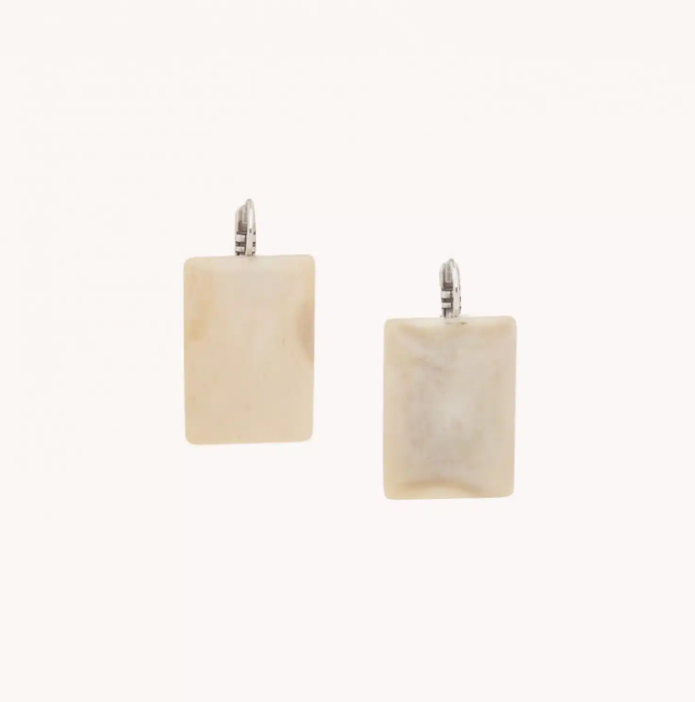 Boucles d\'oreilles dormeuses rectangle os - Milos