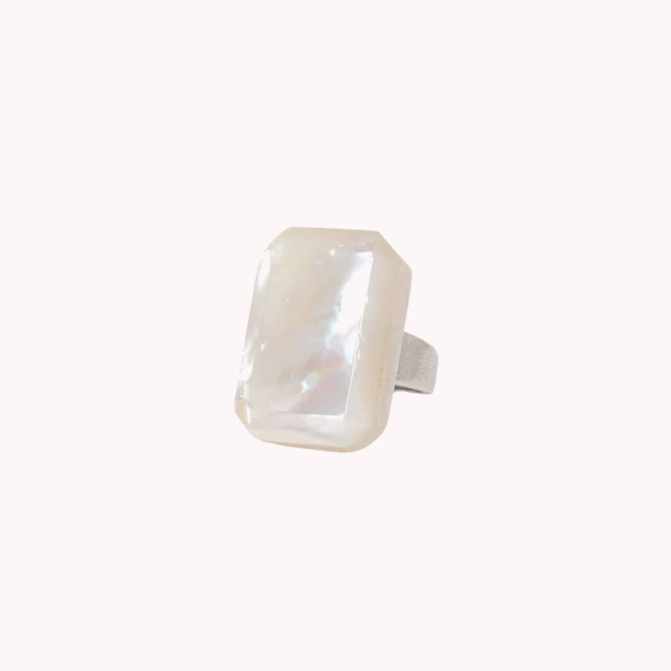 Bague ajustable nacre blanche - Milos