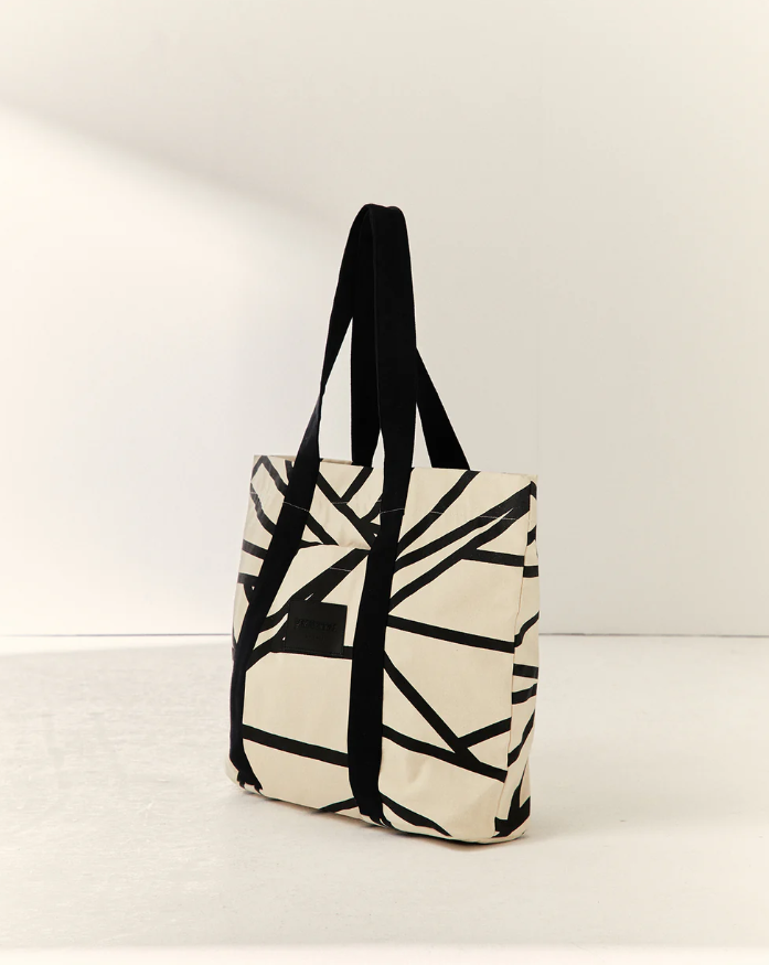 sac-cabas-bandouliere-imprime-geometrique-paz-torras-4