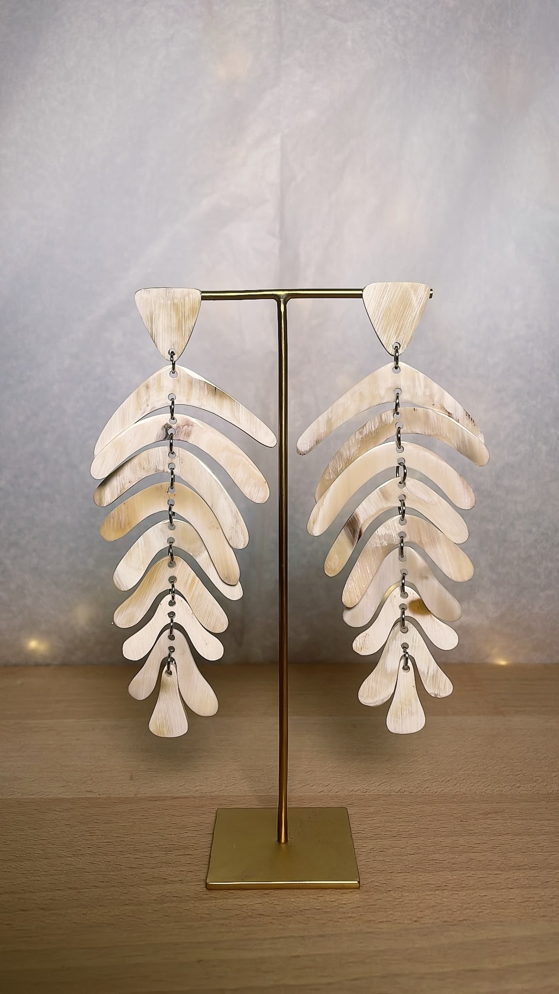 Boucles d\'oreilles en corne - Feuilles  - Blond marbré