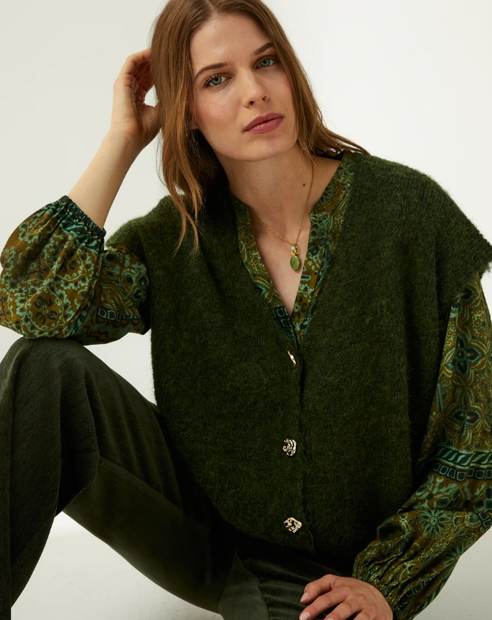 gilet-col-V-vert-paz-torraz-4