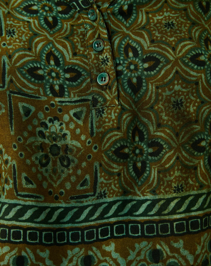 blouse-col-V-vert-paz-torras-5