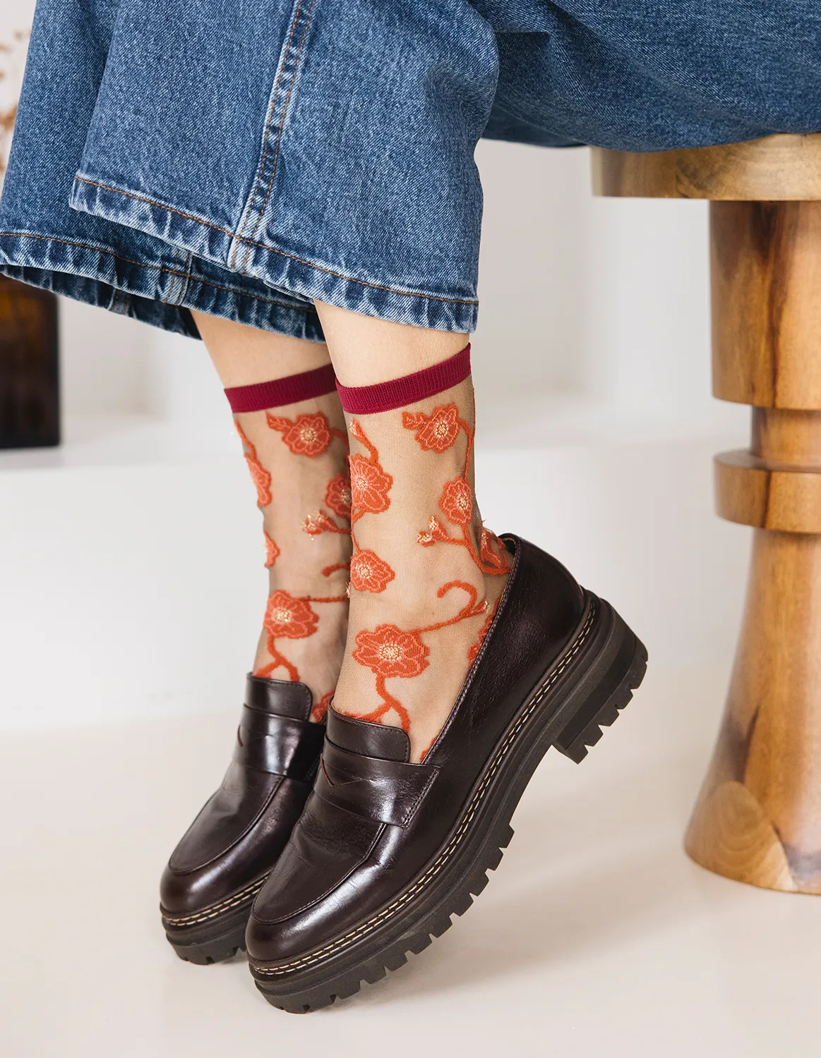 Chaussettes transparentes Blomst Corail, fleurs corail et paillettes dorées, photo 2
