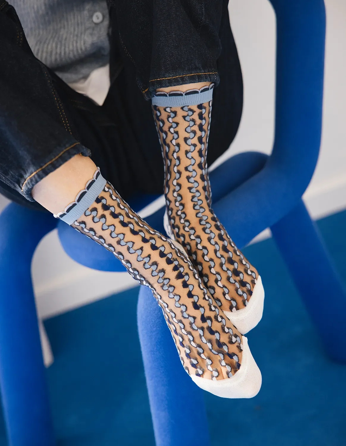 Chaussettes transparentes Cirkelbroen Bleu portées, photo 2