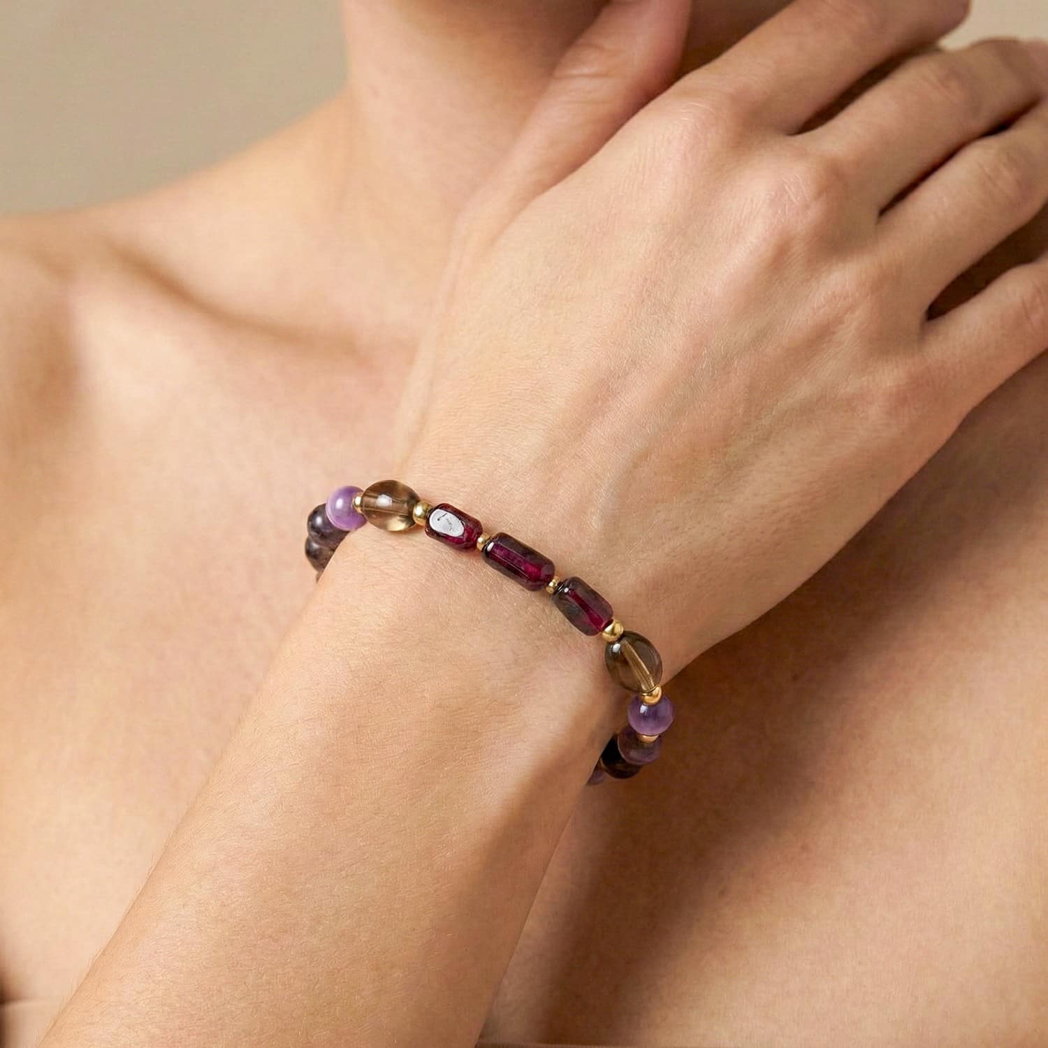 Bracelet extensible fin Belle de Nuit Nature Bijoux, porté